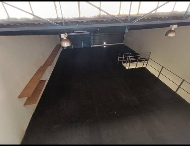 INDUSTRIAL PROPERTY TO RENT IN STRYDOM PARK